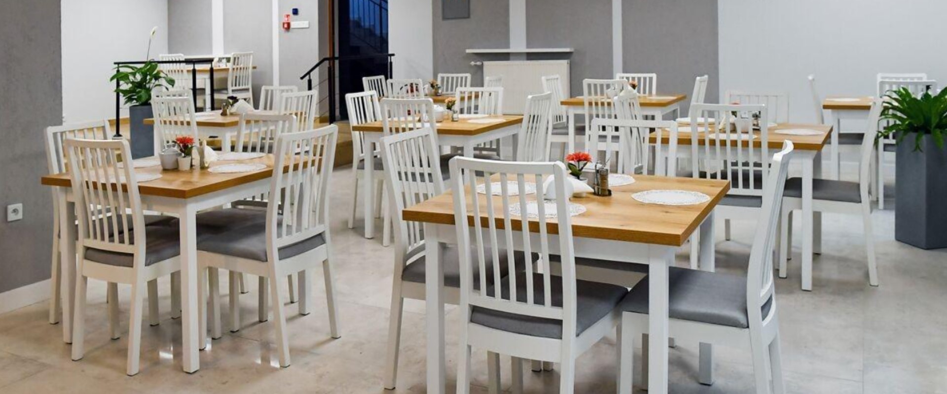 Hôtel Ząbki Varsovie salles de repos tourisme voyage confort Pologne